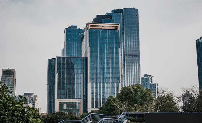 Data centre electrical systems